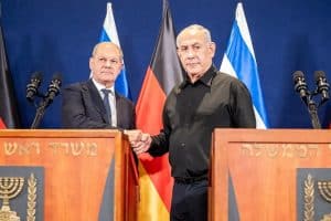 Netanyahu and German Chancellor Olaf Schultz