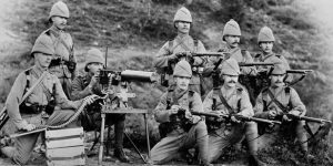 A detachment with a Maxim machine gun from the 1st Battalion, Royal Fusiliers (British Army), Chitral, 1895.